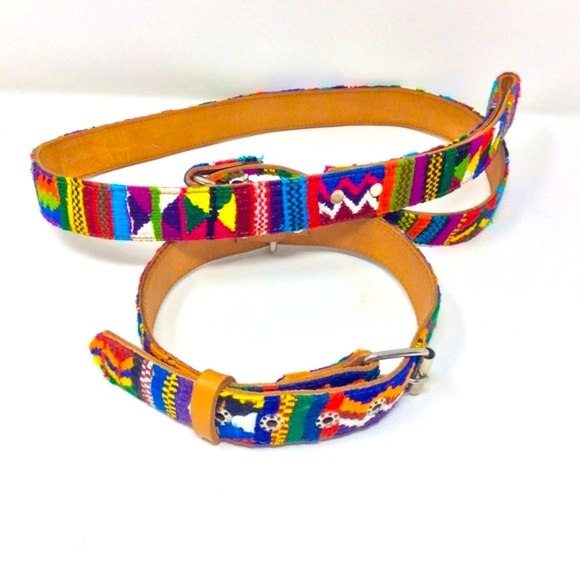 Embroidered dog collar and leash for medium size dog. - Picture 2 of 10